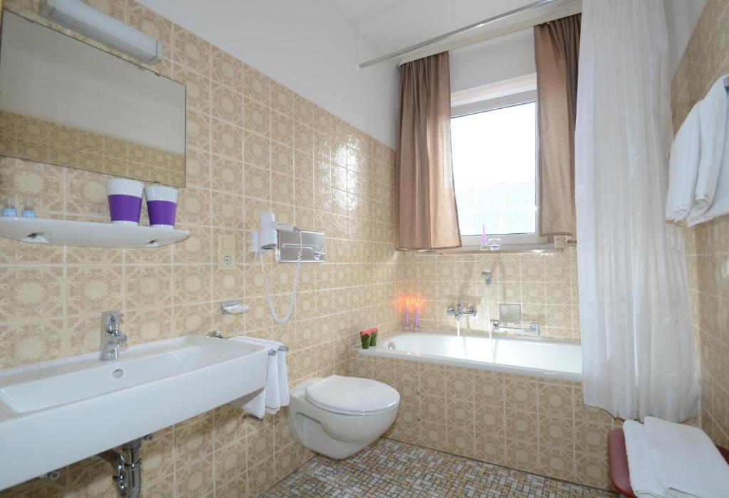 Gasthof Zur Post Hotel Und Parkplatz Фоэнштраус Номер фото