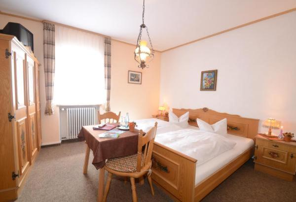Gasthof Zur Post Hotel Und Parkplatz Фоэнштраус Экстерьер фото