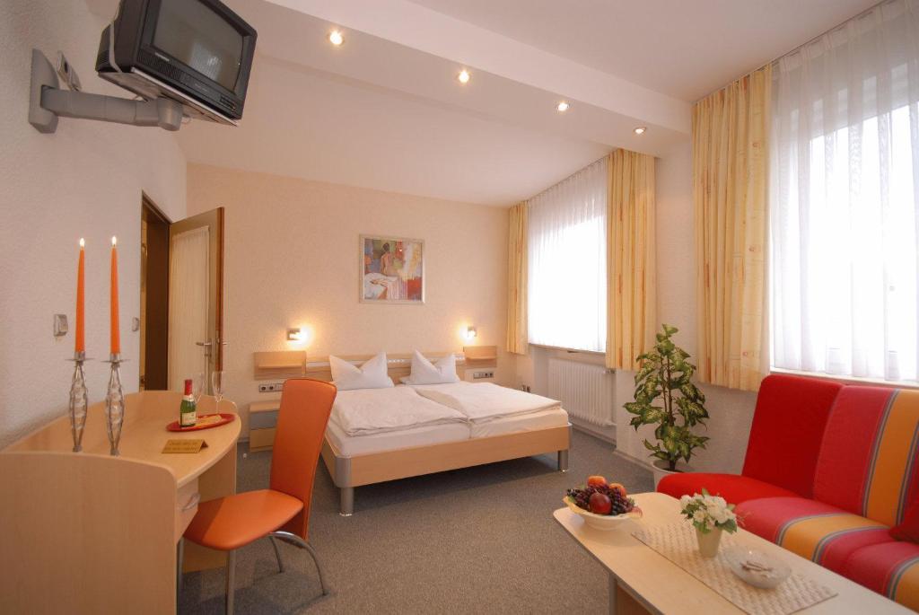 Gasthof Zur Post Hotel Und Parkplatz Фоэнштраус Номер фото